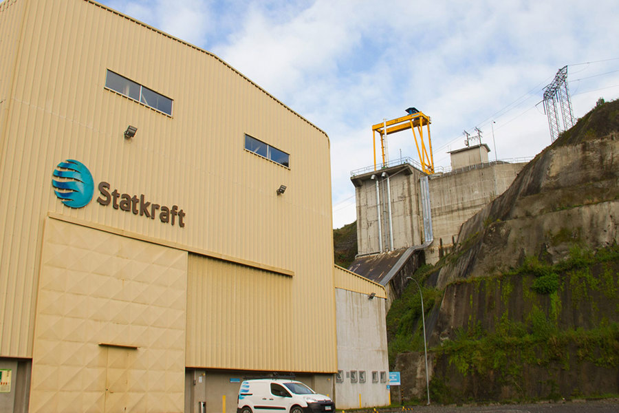 Power plant buildning