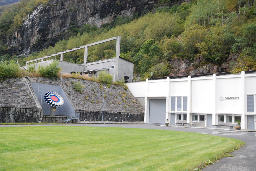 Exterior of Aura power plant