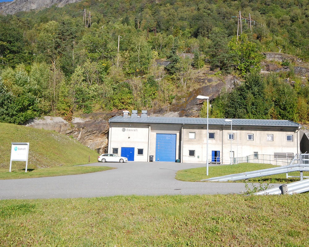 Bj&oslash;lvo power plant is located at &Aring;lvik in Kvam Municipality in Vestland County.