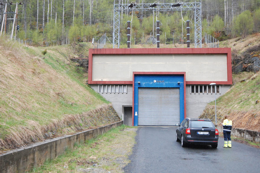 Entry portal at Songa power plant.