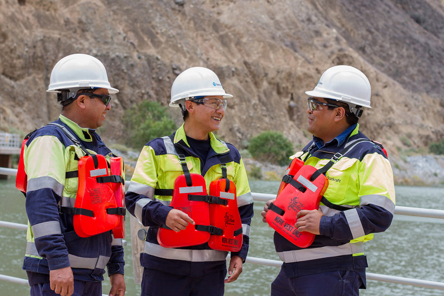 workers at dam