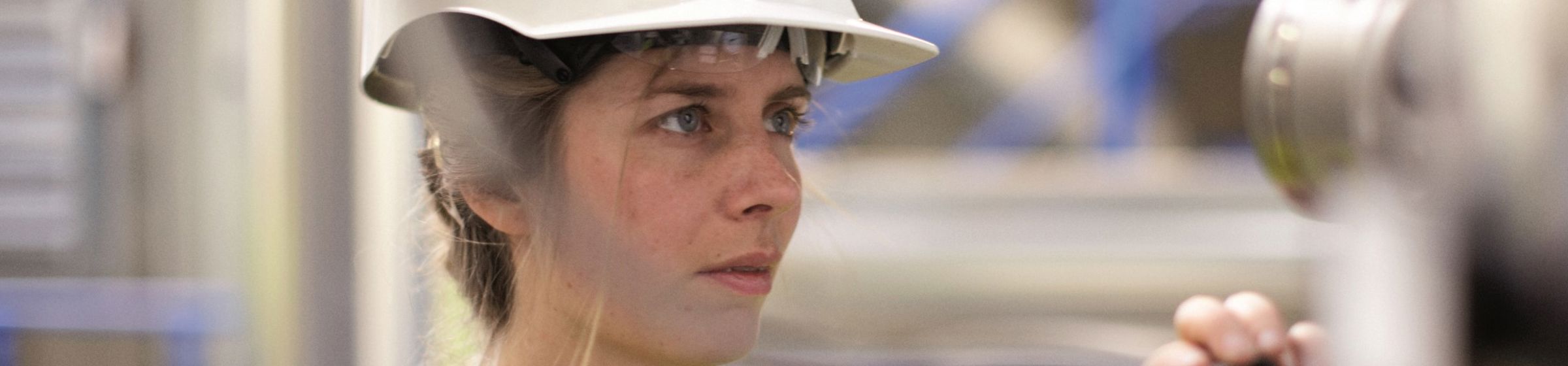 Female Statkraft employee